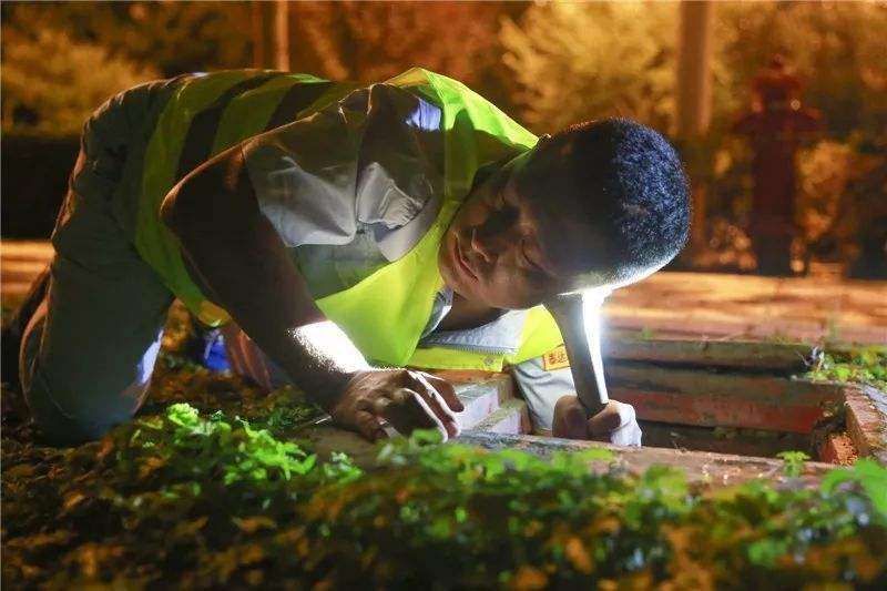 ҵ������